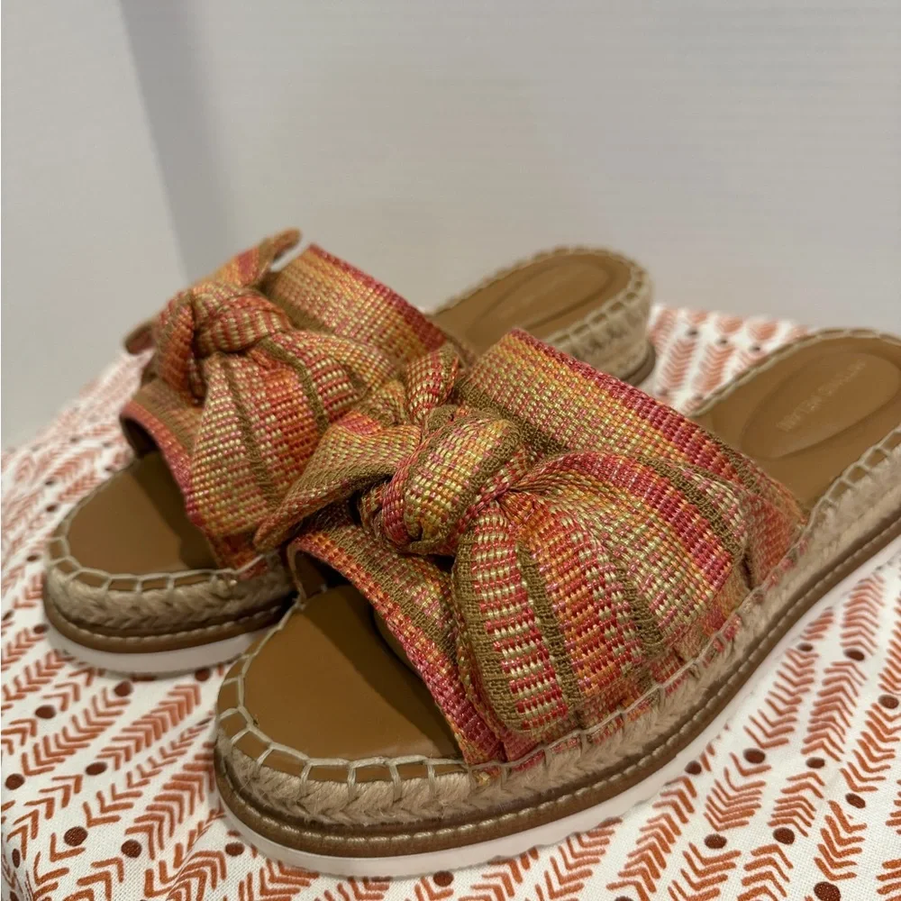 Antonio Melani Women's Multicolor Slide Sandals 8.5 look new leather upper